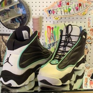 DC8418-100JORDAN PRO STRONG “Tiffany”tropical twist